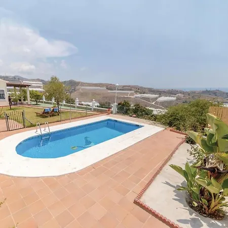 Tatil Evi Lovely In - Malaga With Kitchen Velez Malaga