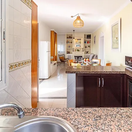 Tatil Evi Lovely In - Malaga With Kitchen *